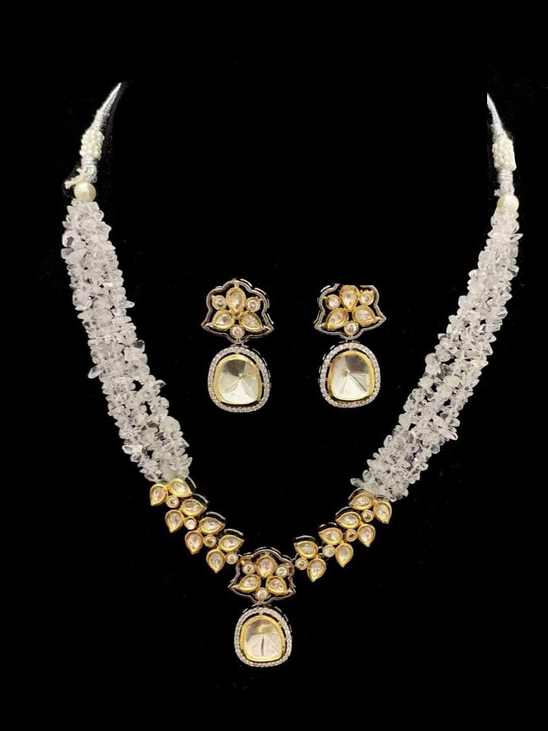 Ishhaara Leafy Mixlet Necklace