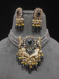 Ishhaara Lustrous Class Necklace