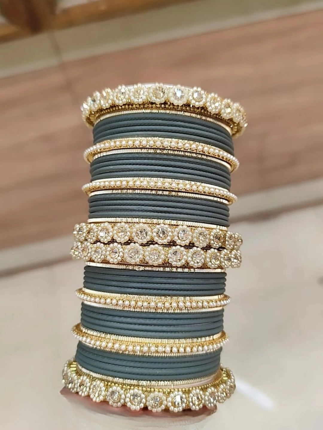 Ishhaara Grey Pearl And Kundan Studded Bridal Chooda