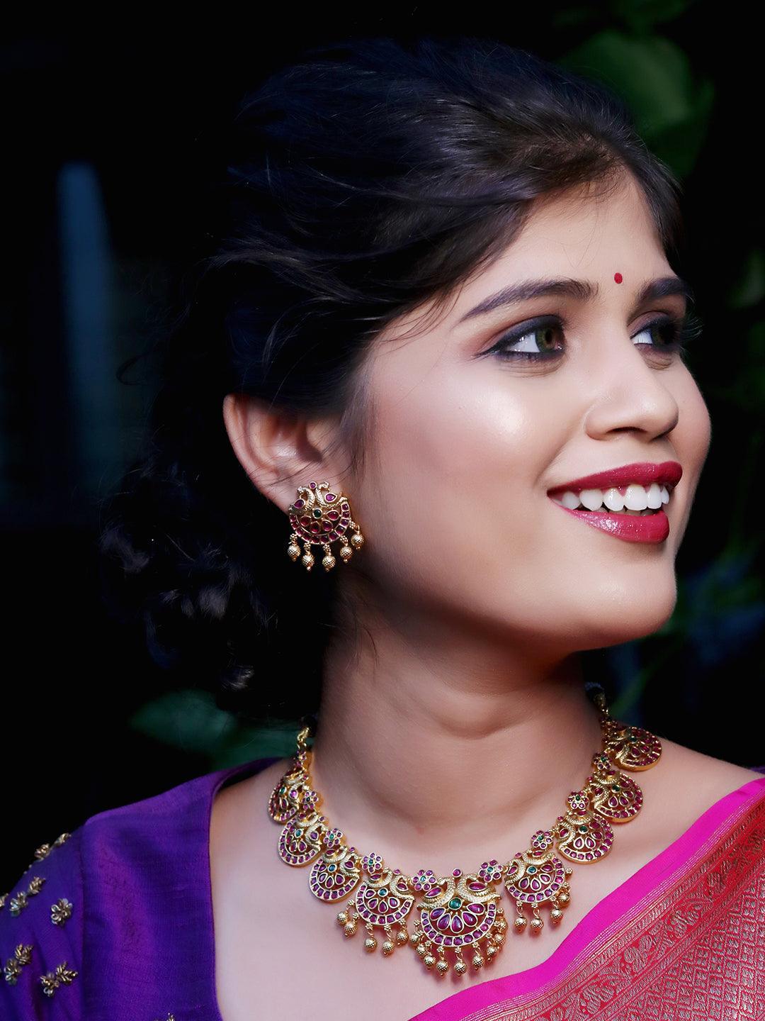 Ishhaara Halfmoon Kempu Jewellery Set