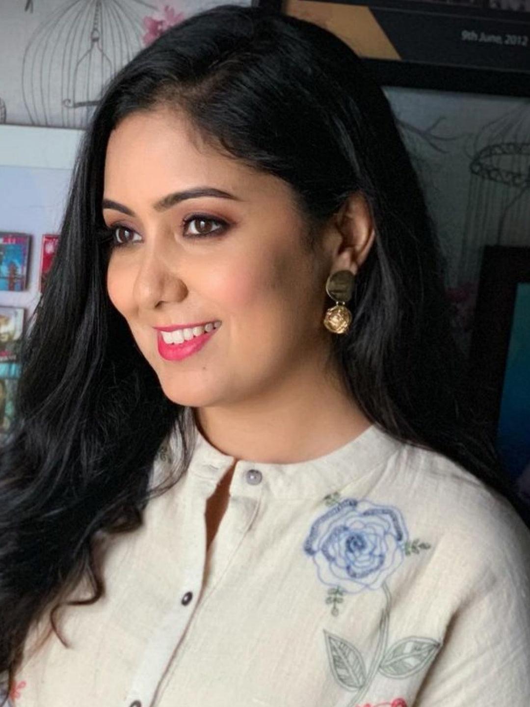 Ishhaara Harshdeep Kaur In Nest Pearl Earrings