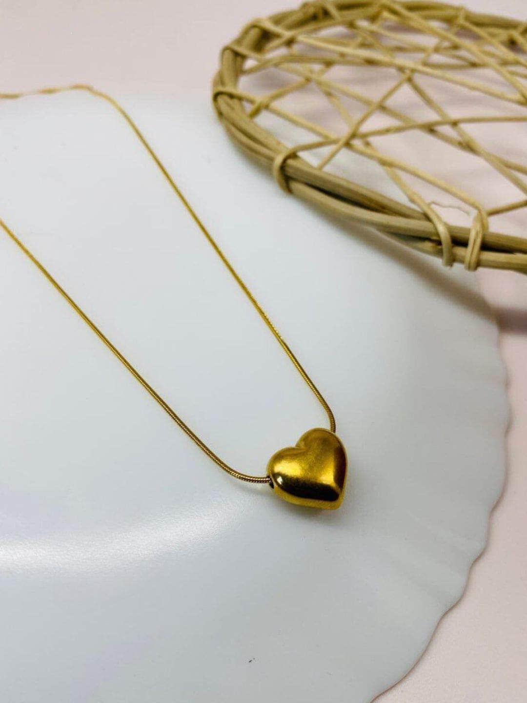 Ishhaara Hearty Pendant Necklace