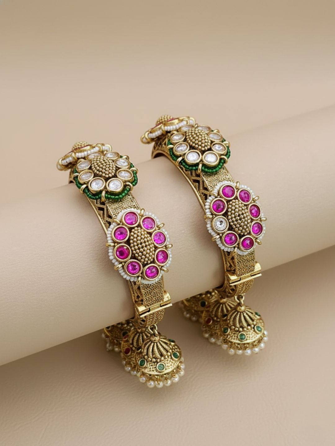 Ishhaara Heritage Antique Bangles