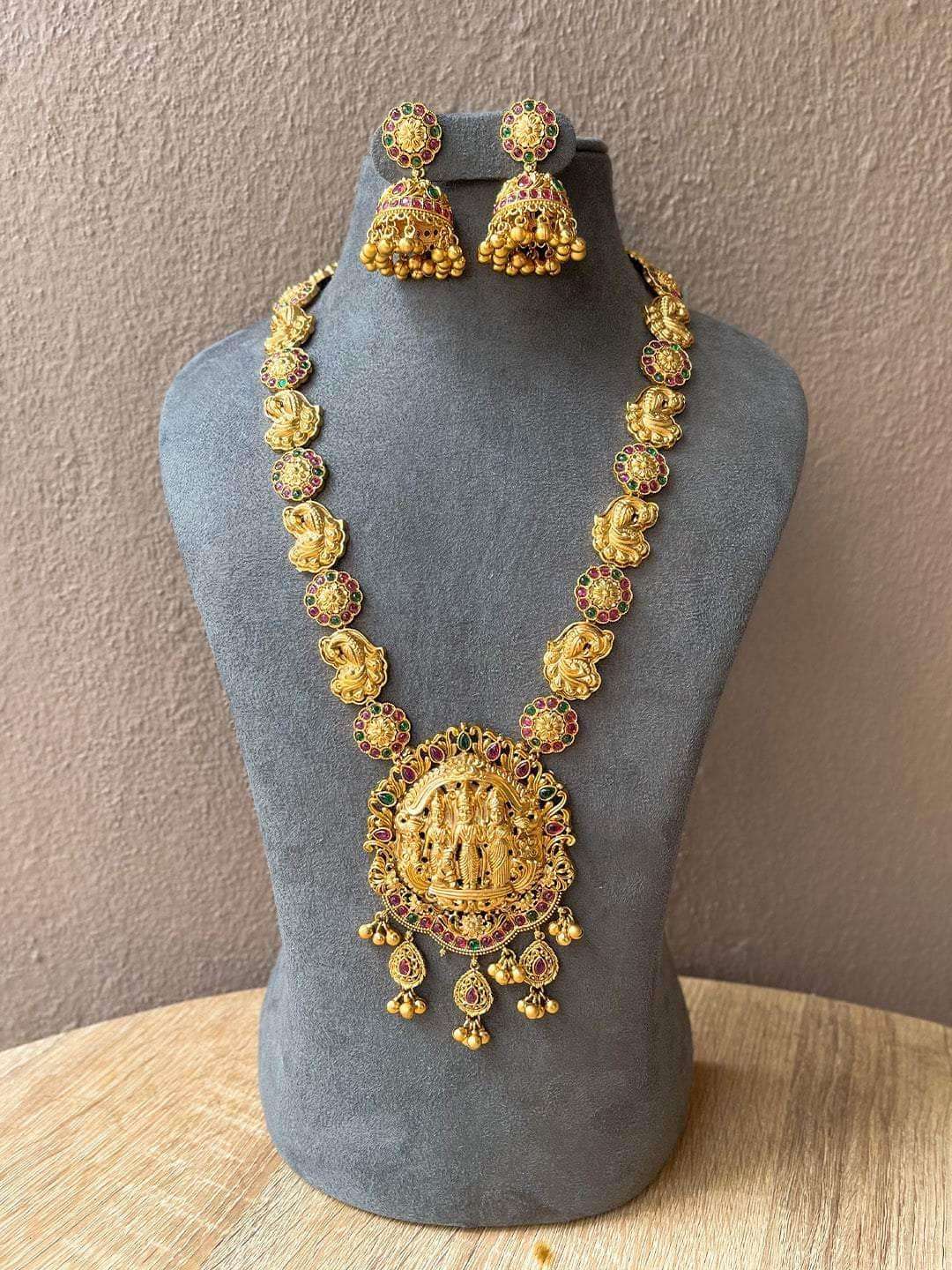 Ishhaara Intricately Carved Antique Sita Ram Haram