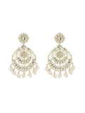 Ishhaara Juhi Bhatt In Kundan Chandbali Earrings With Pearls