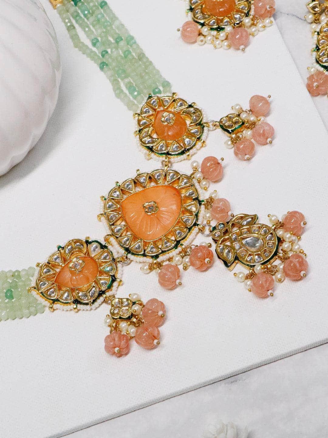 Ishhaara Kinjal In Pendant Choker Set