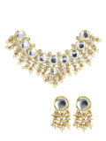 Ishhaara Kriti Sanon In Round Kundan Single Pendant Drop Necklace