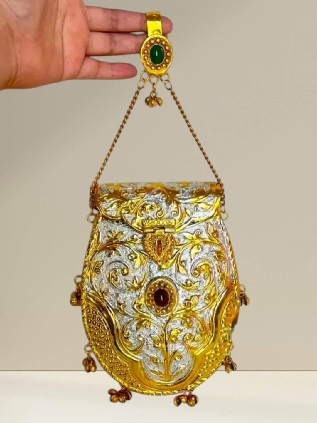 Ishhaara Kundan And Meenakari Brass Handcarved Clutch