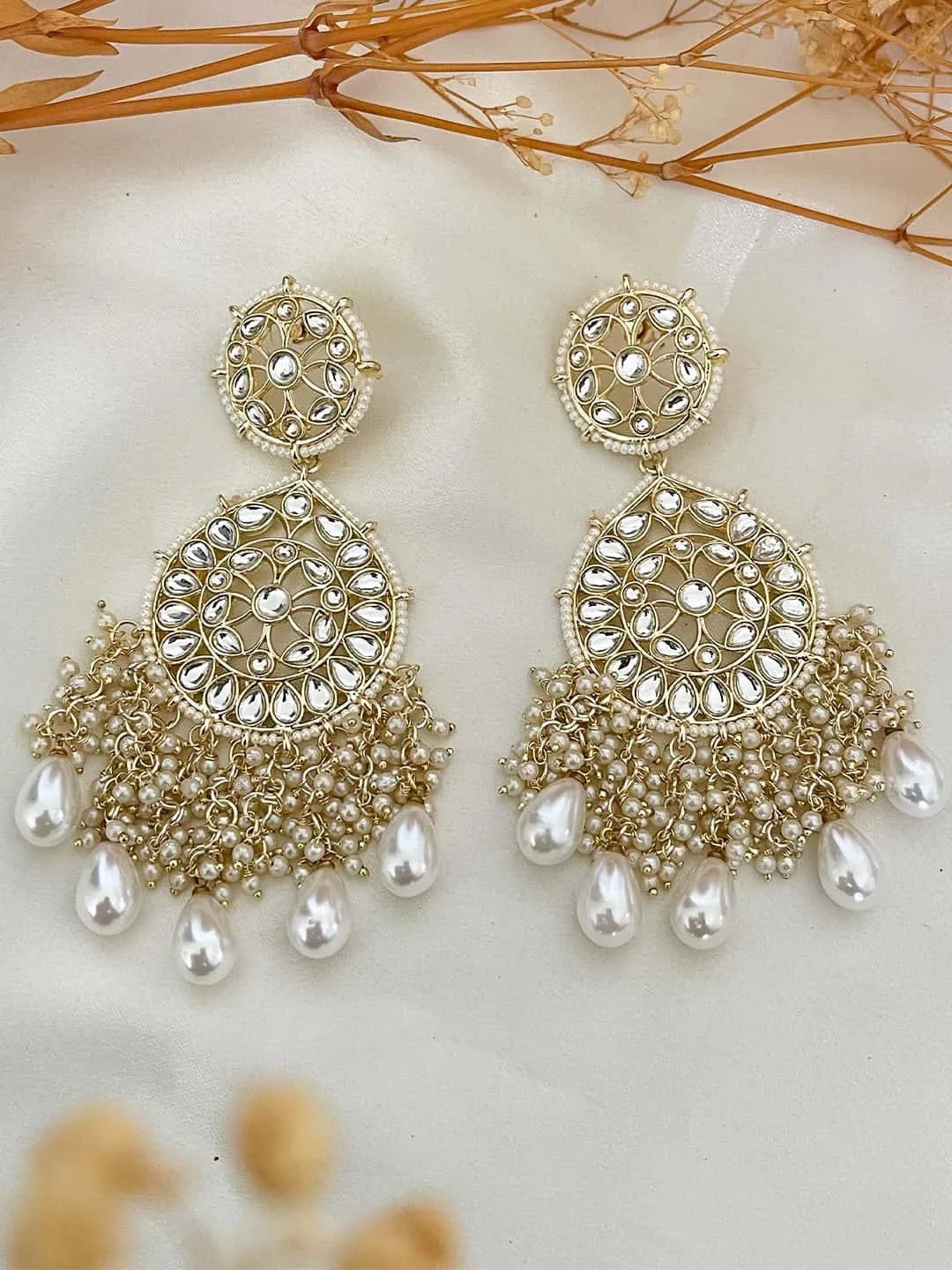 Ishhaara Jasmine Bhasin In Kundan Chandbali And Pearls Earrings
