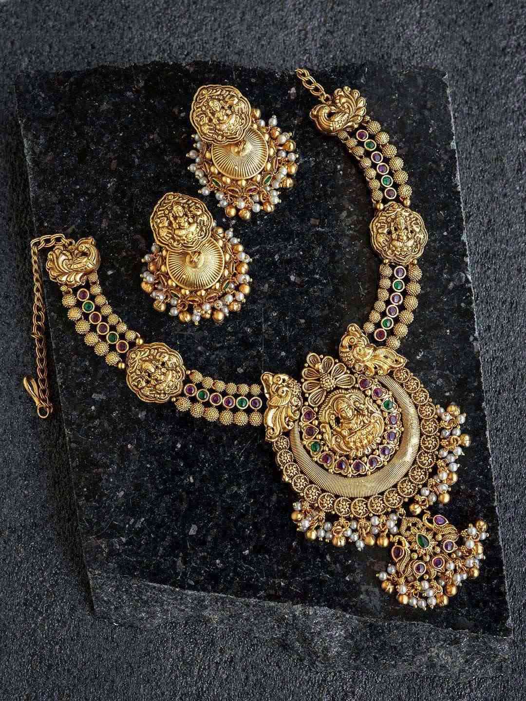 Ishhaara Lakshmi Coin Chakra Necklace With Jhumkas