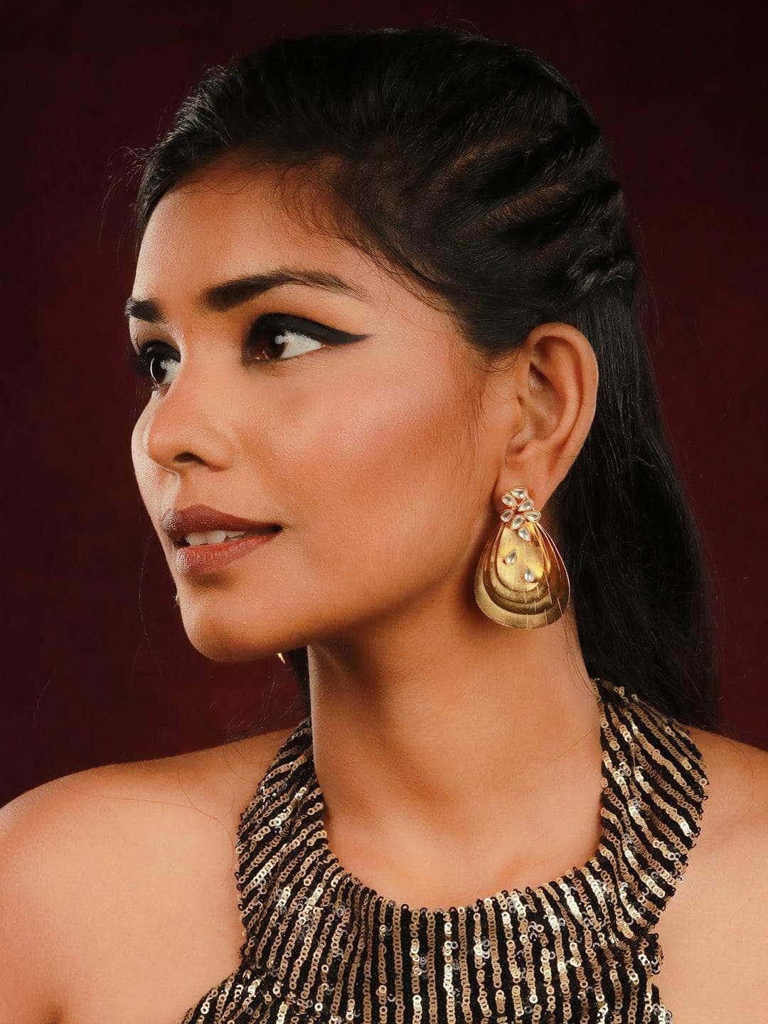 Ishhaara Layered Oval Earrings