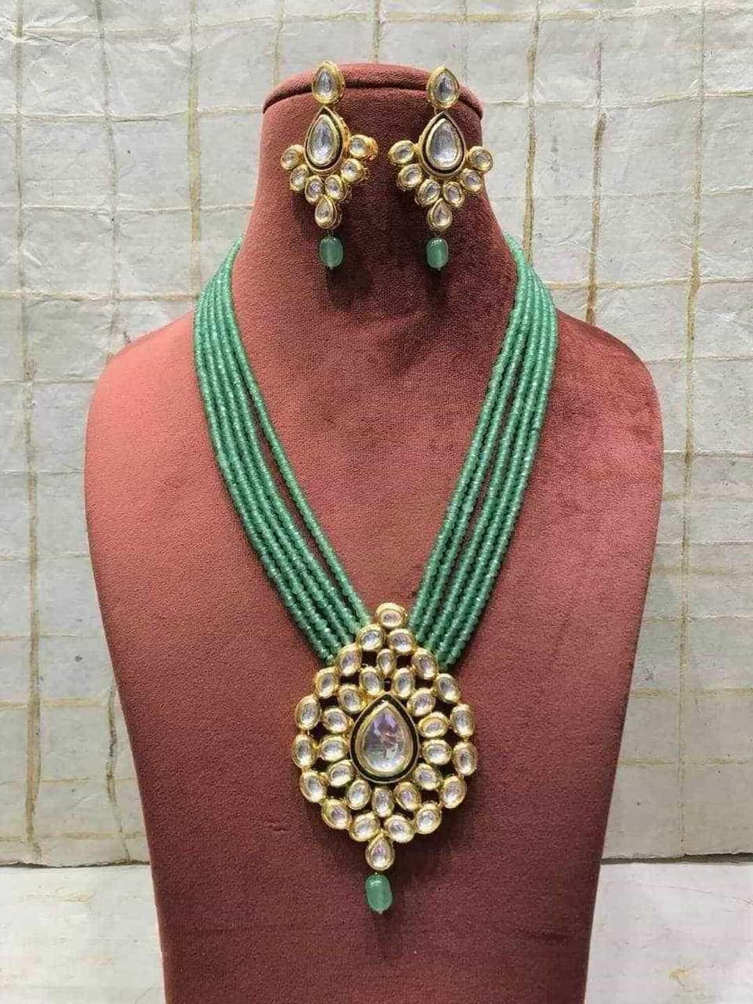 Ishhaara Light Green Center Drop Pendant Necklace