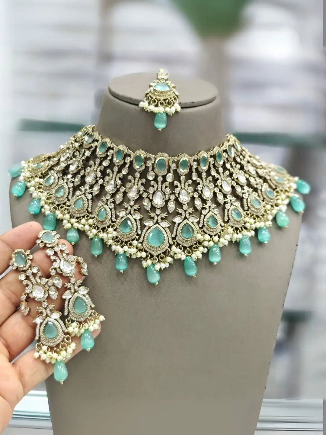 Ishhaara Light Green Victorian Polish With Ad Stones Bridal Choker