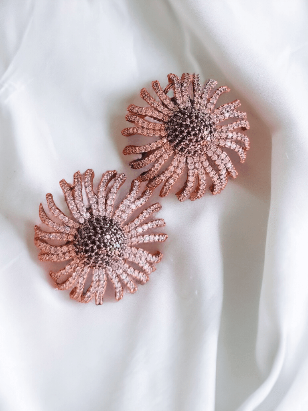 Ishhaara Light Pink Cubic Zirconia Decor Stud Earrings