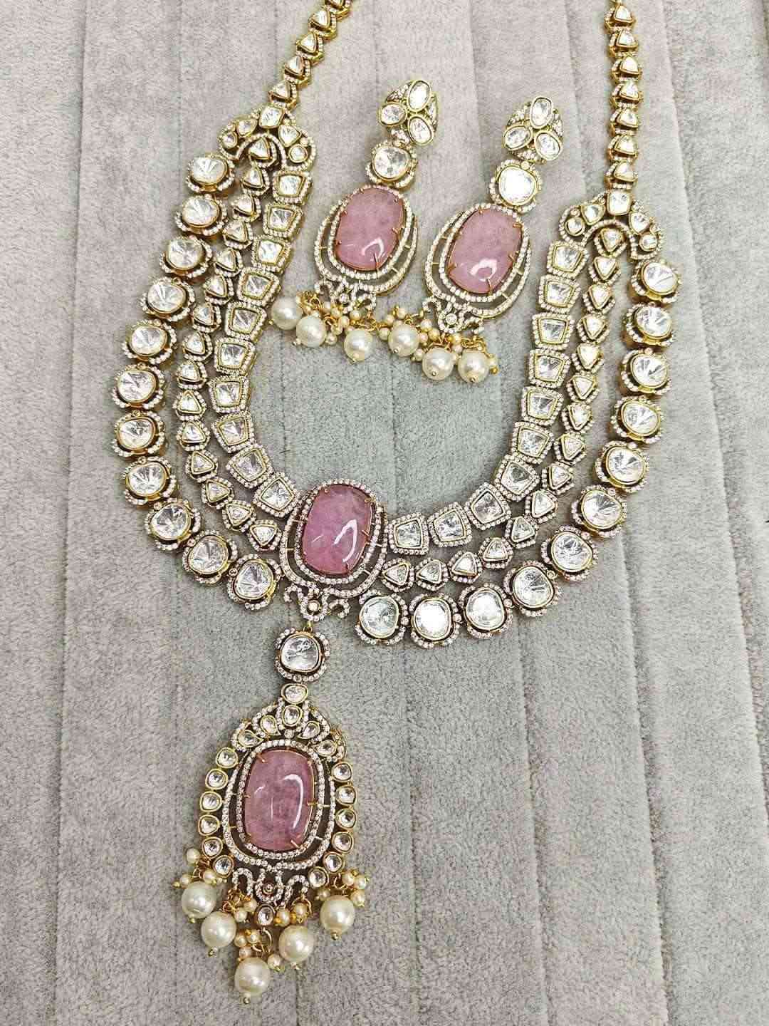 Ishhaara Victorian Vintage Necklace Earrings Set