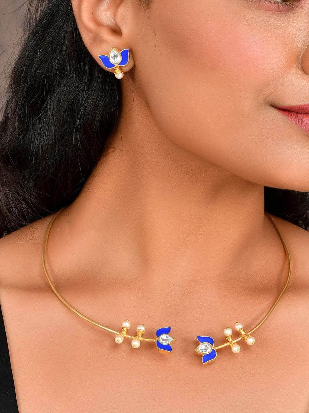 Ishhaara Lotus Motif Open Type Necklace Blue