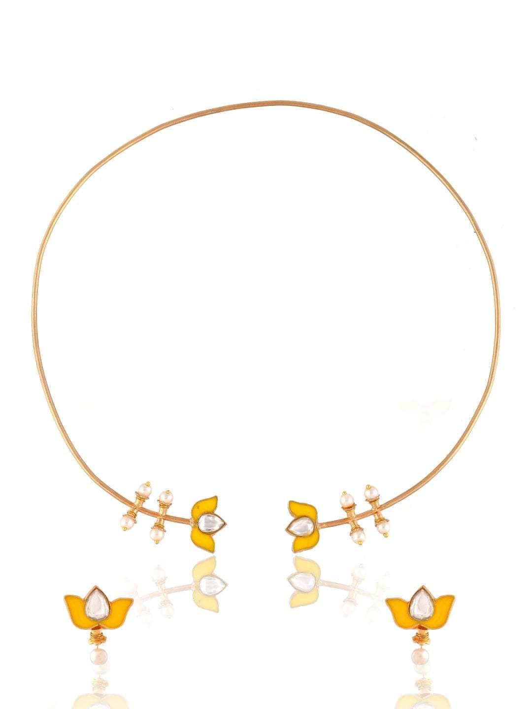 Ishhaara Lotus Motif Open Type Necklace Yellow