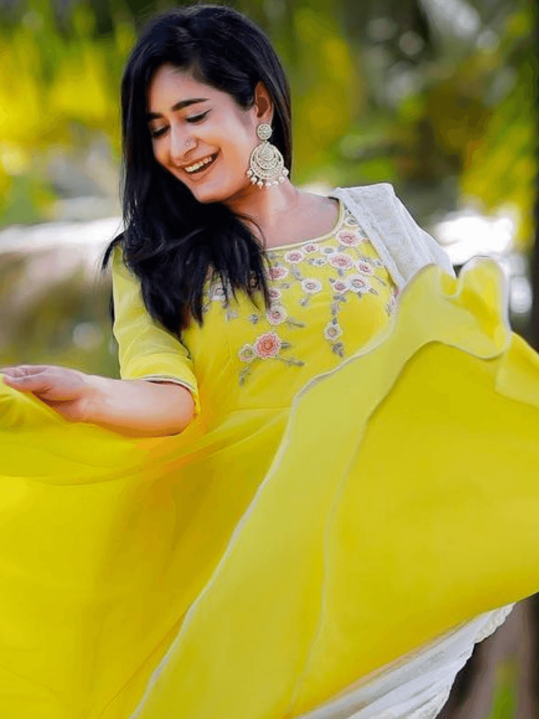 Ishhaara Megha Mathew In Kundan Chandbali Earrings With Pearls