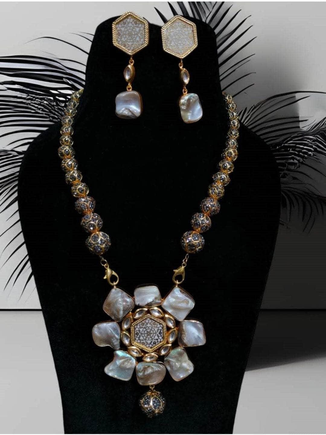 Ishhaara Melo Baroque Necklace