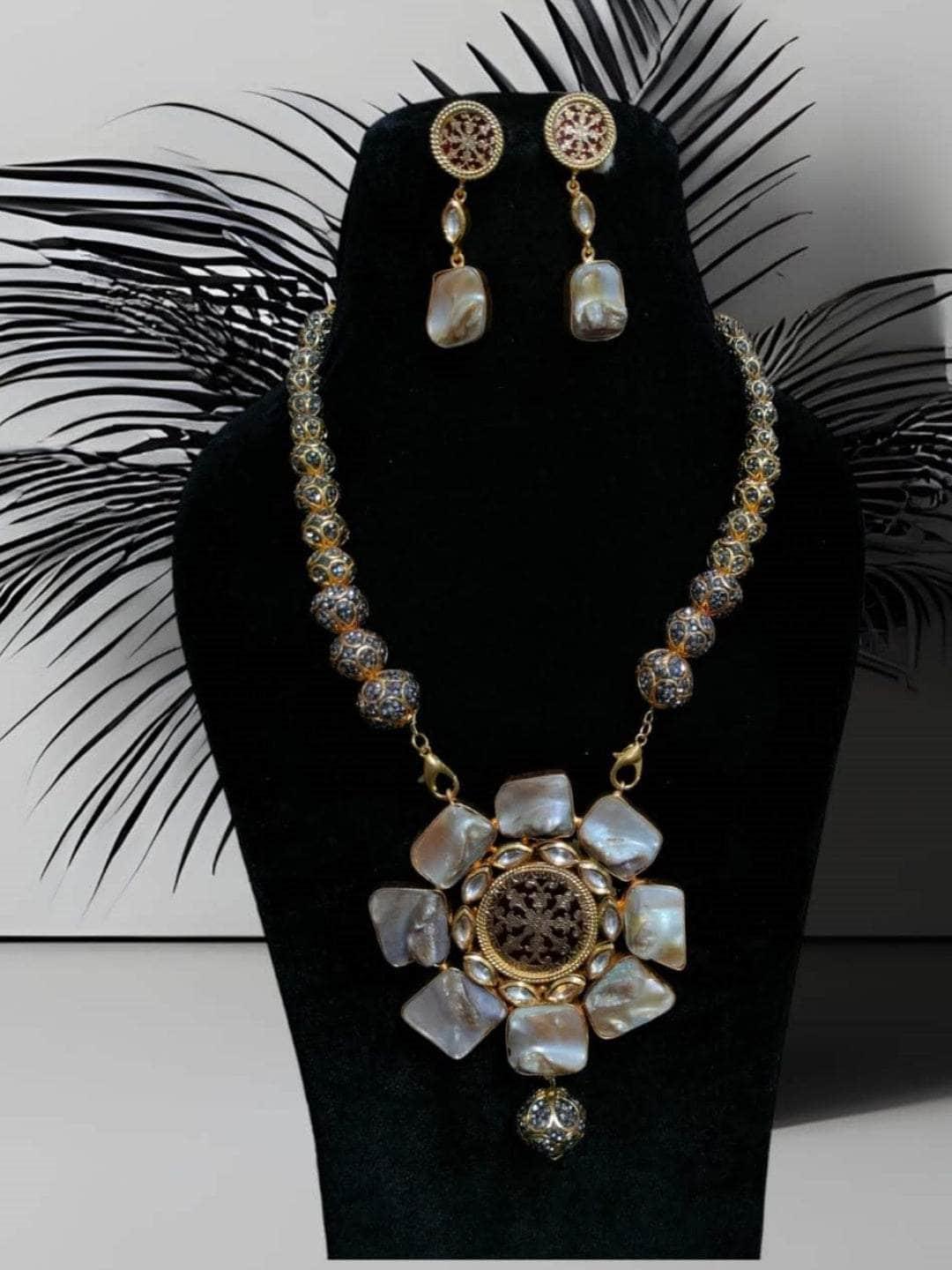 Ishhaara Melo Baroque Necklace