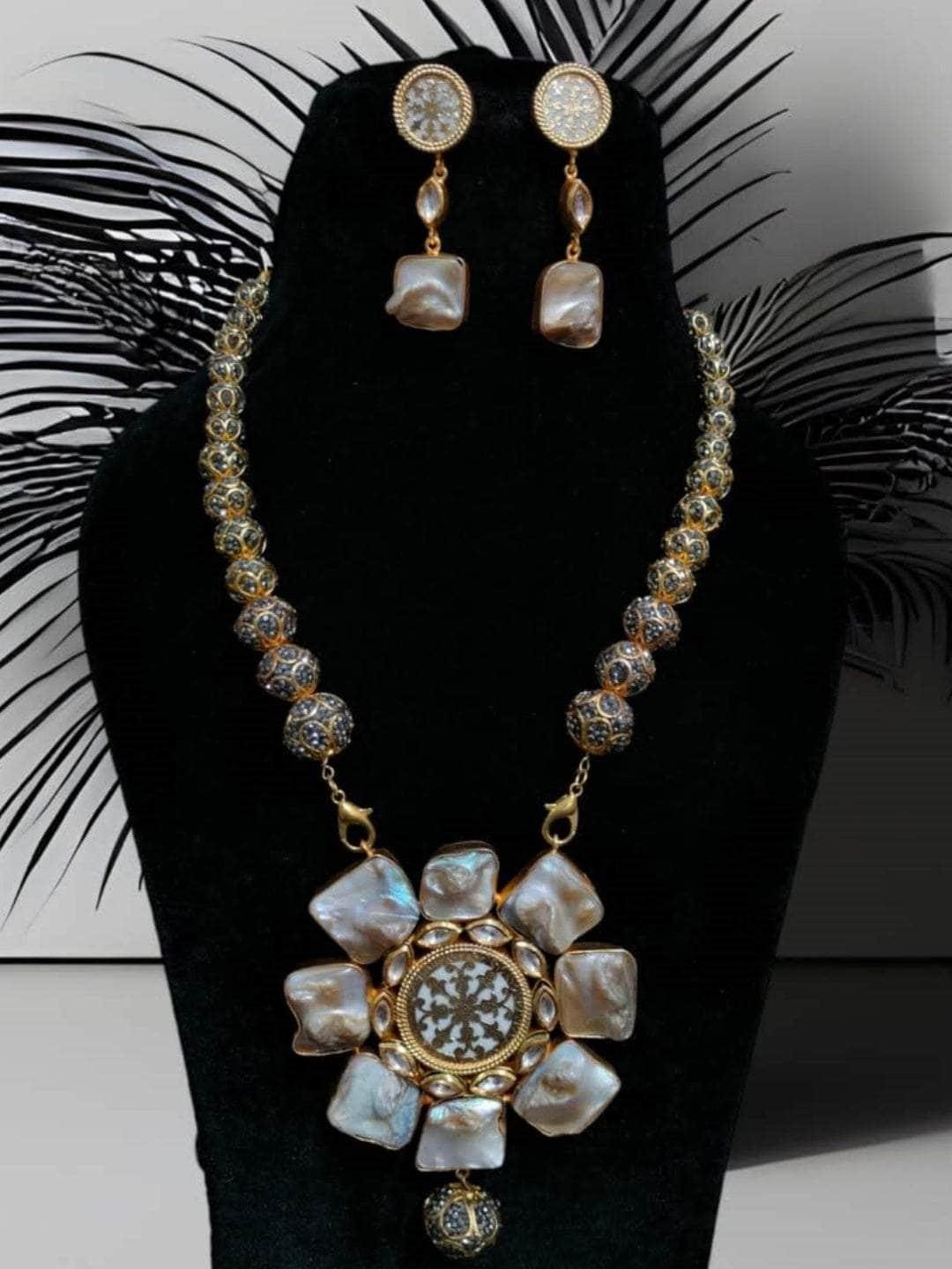 Ishhaara Melo Baroque Necklace
