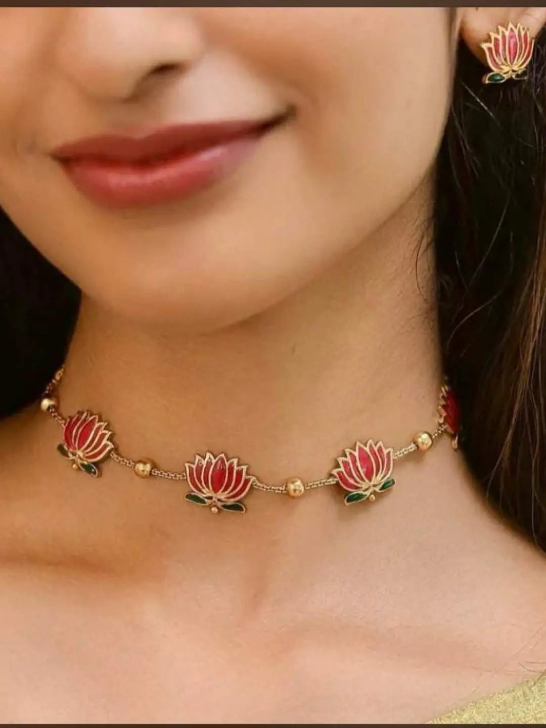 Minimal Lotus Necklace