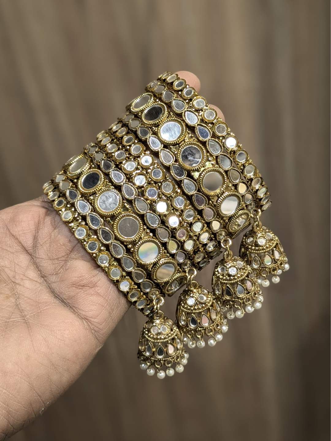 Ishhaara Miror Jhumki Bangles Set
