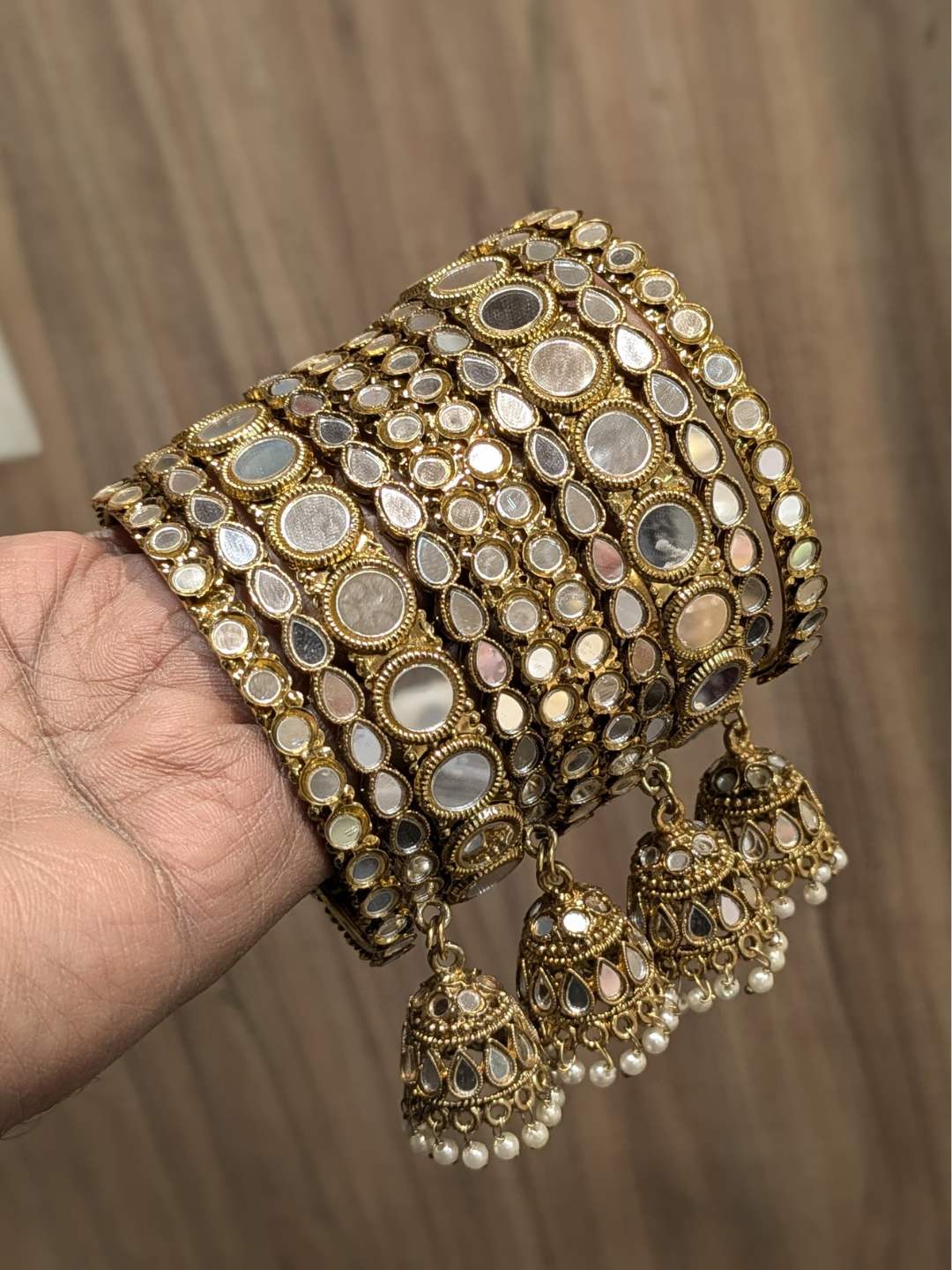 Ishhaara Miror Jhumki Bangles Set