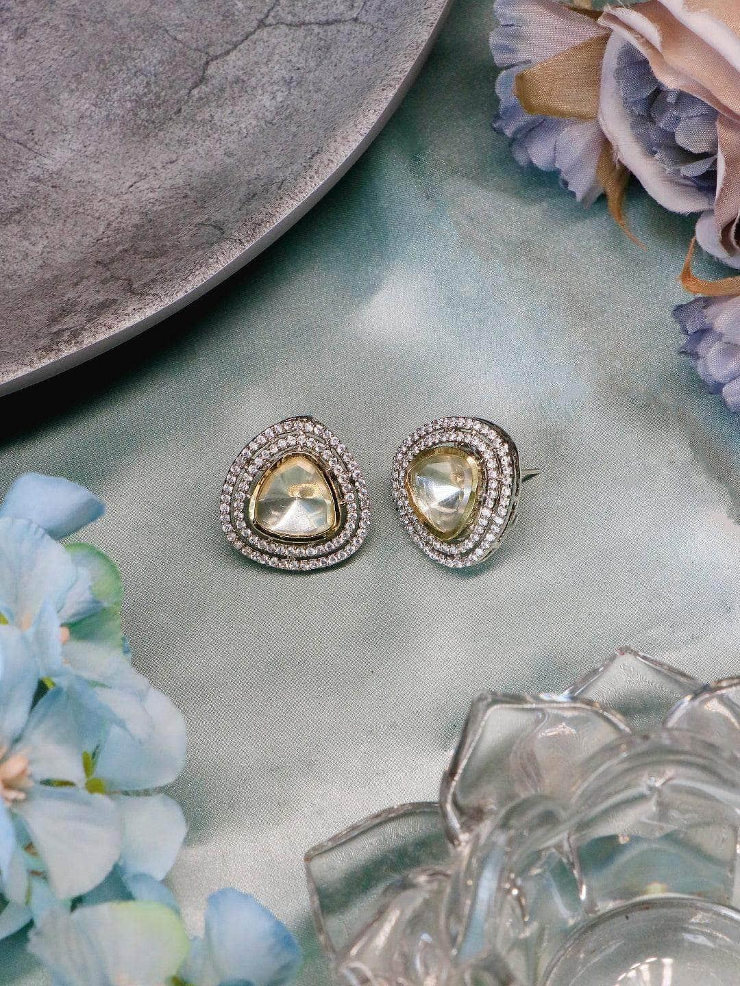 Ishhaara Moissanite Ad Stud Silver