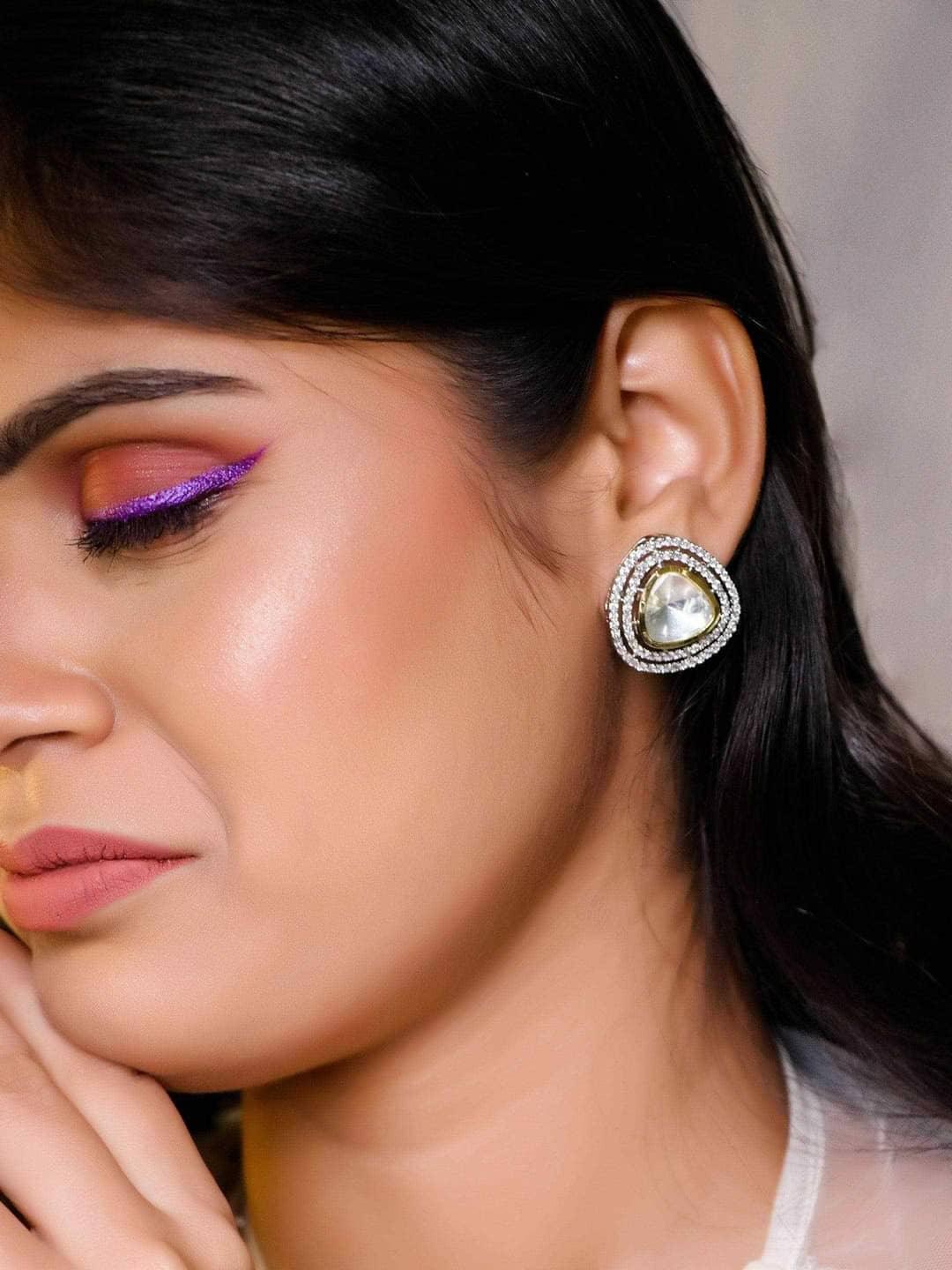 Ishhaara Moissanite Ad Stud Silver