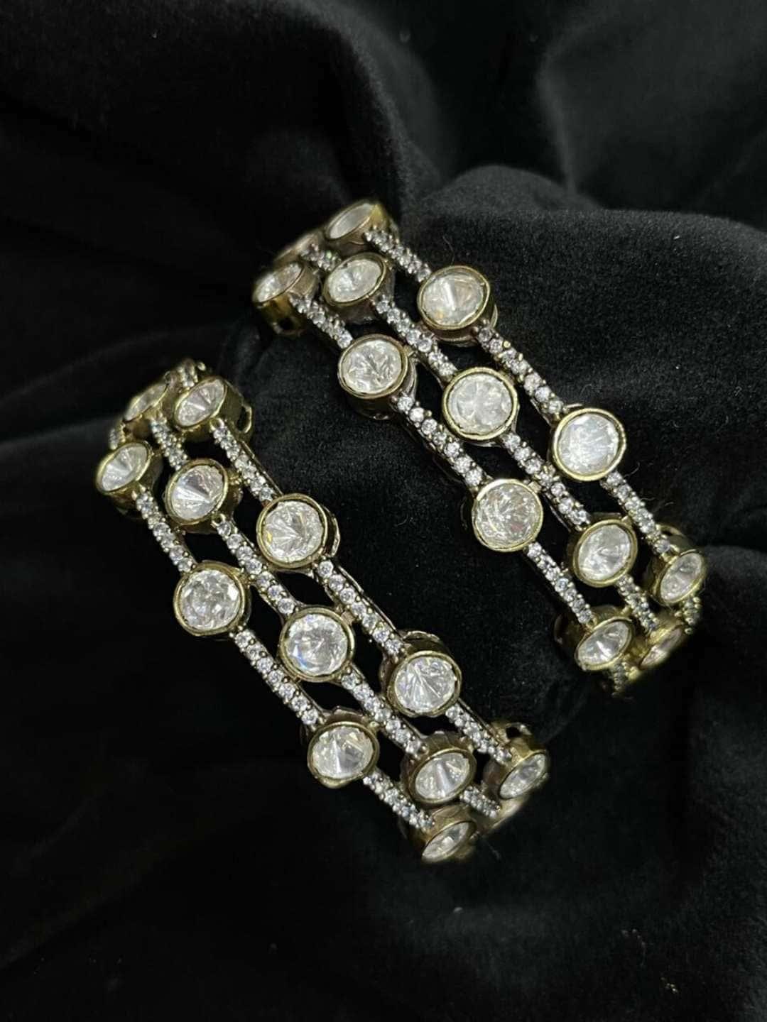 Ishhaara Moissanite Polki Victorian Vintage Gold Bangle