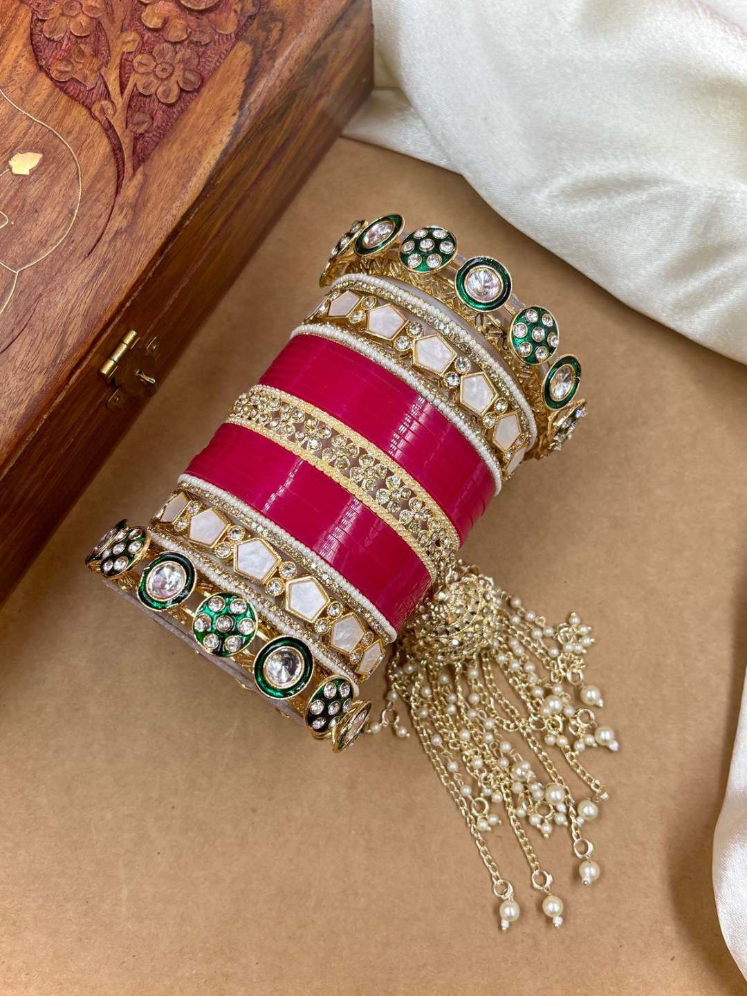 Ishhaara Mother Of Pearl Studded Bridal Chooda