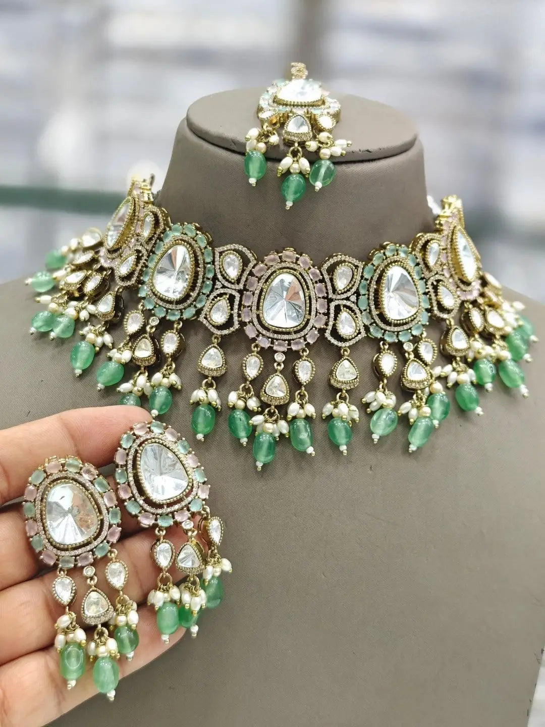 Ishhaara Blue Elegant Stone Studded Polki Neckalce