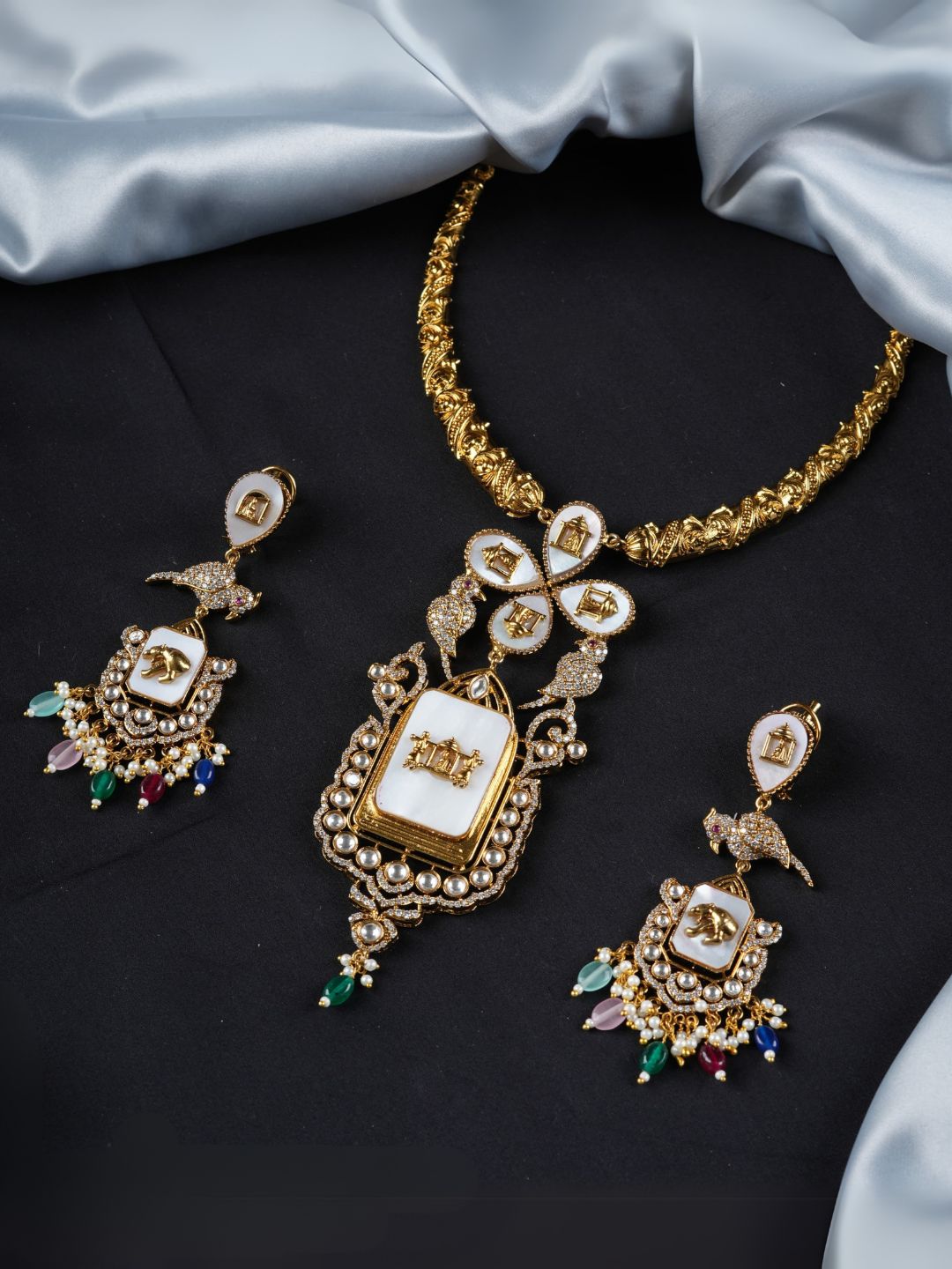 Buy Gold Plated Meenakari Hasli Set Online Ishhaara