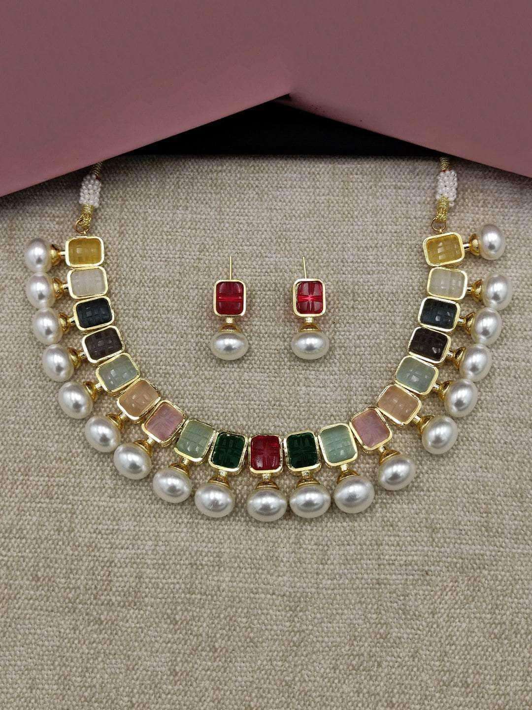 Ishhaara Regal Pearlish Necklace