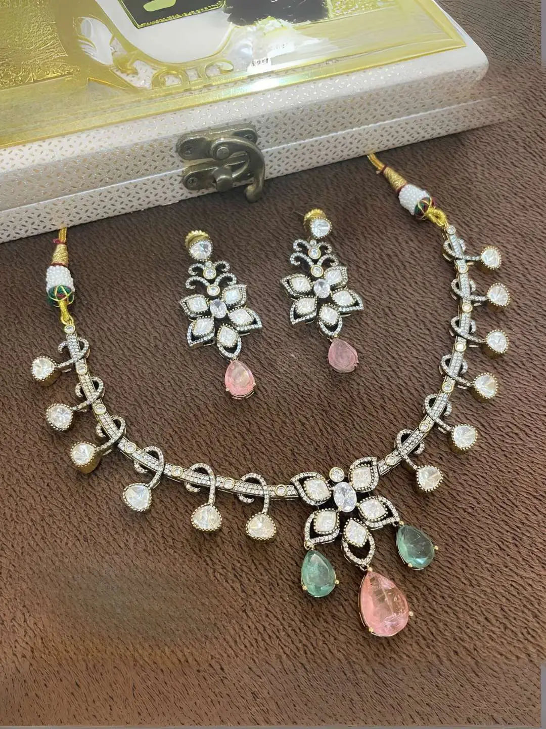 Ishhaara Multicolor Tear Drop Shaped Polki Kundan Choker Necklace