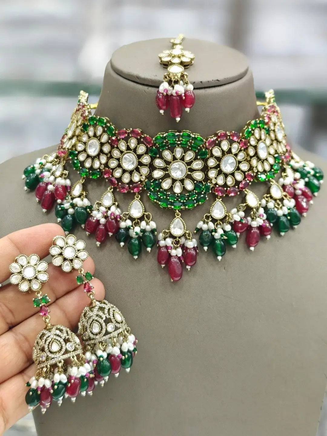 Ishhaara Multicolor Victorian Floral Shaped Polki Kundan Necklace