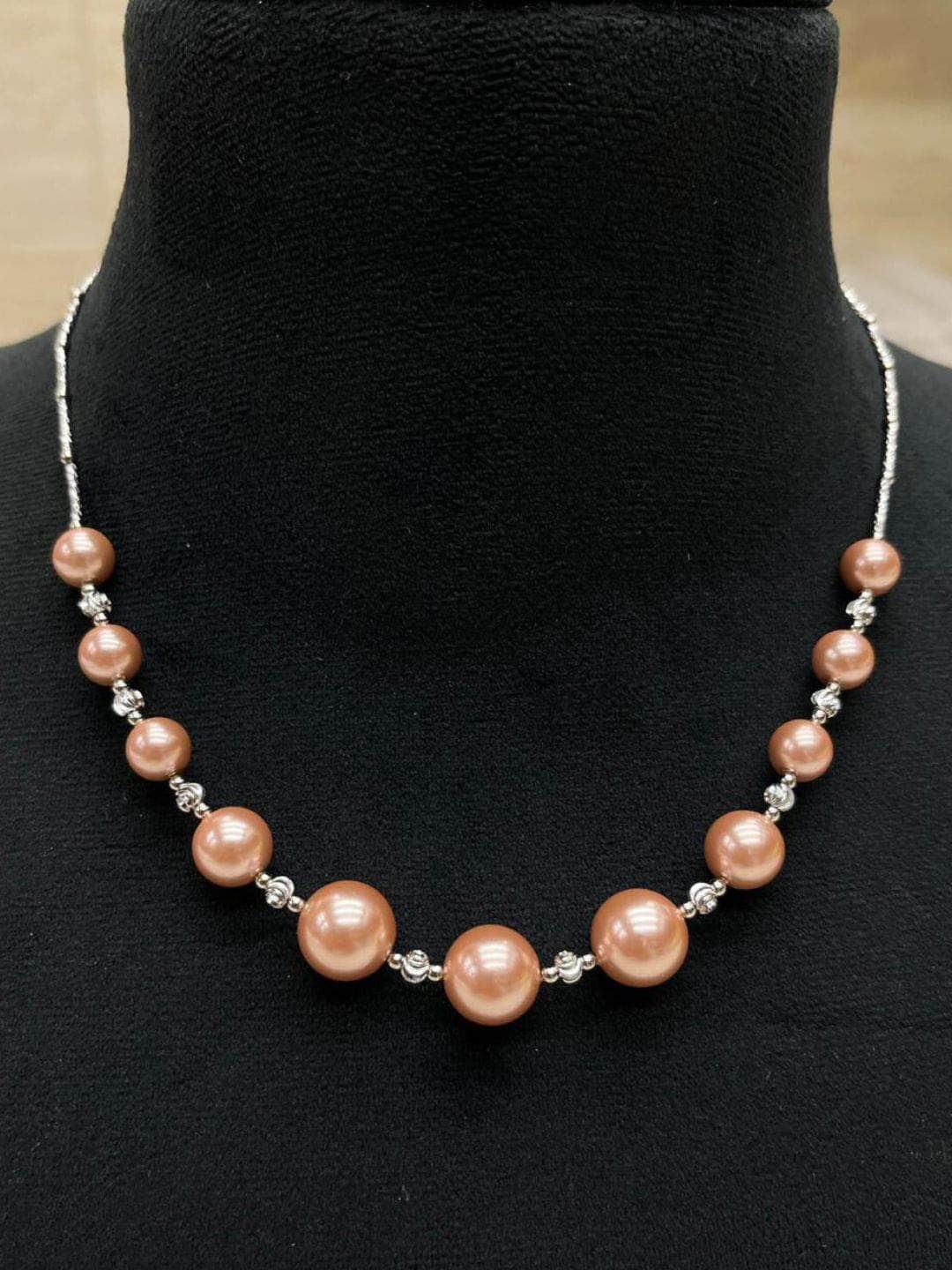 Ishhaara Fresh Water Pearls Short Necklace