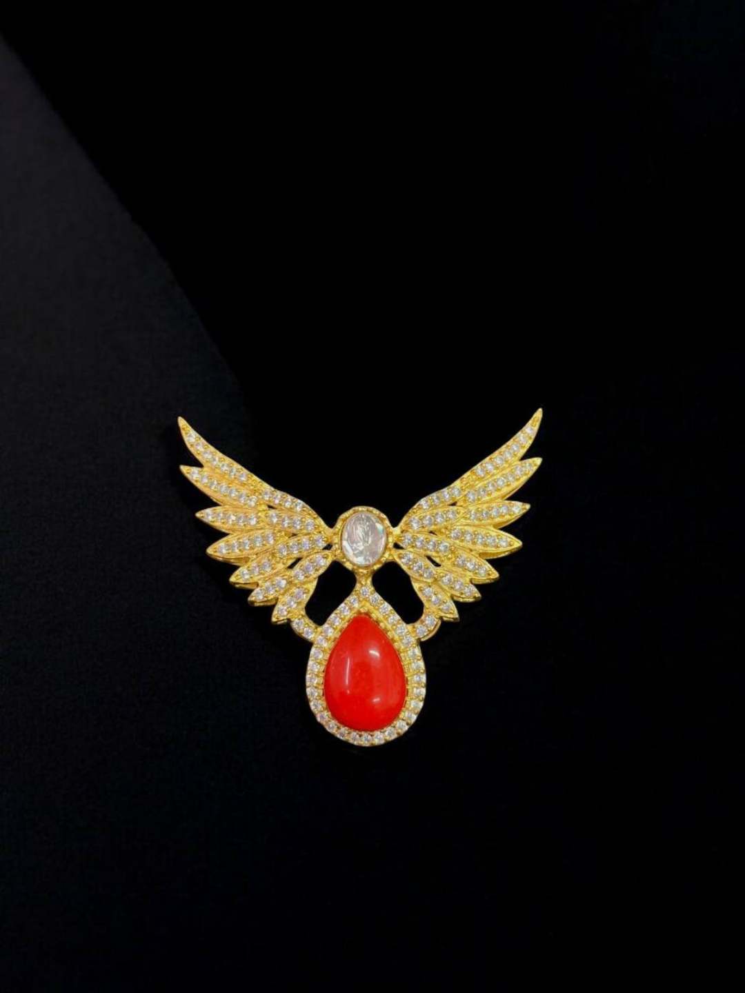 Ishhaara Orange Round Cut Emerald Diamond Butterfly Shape Brooch