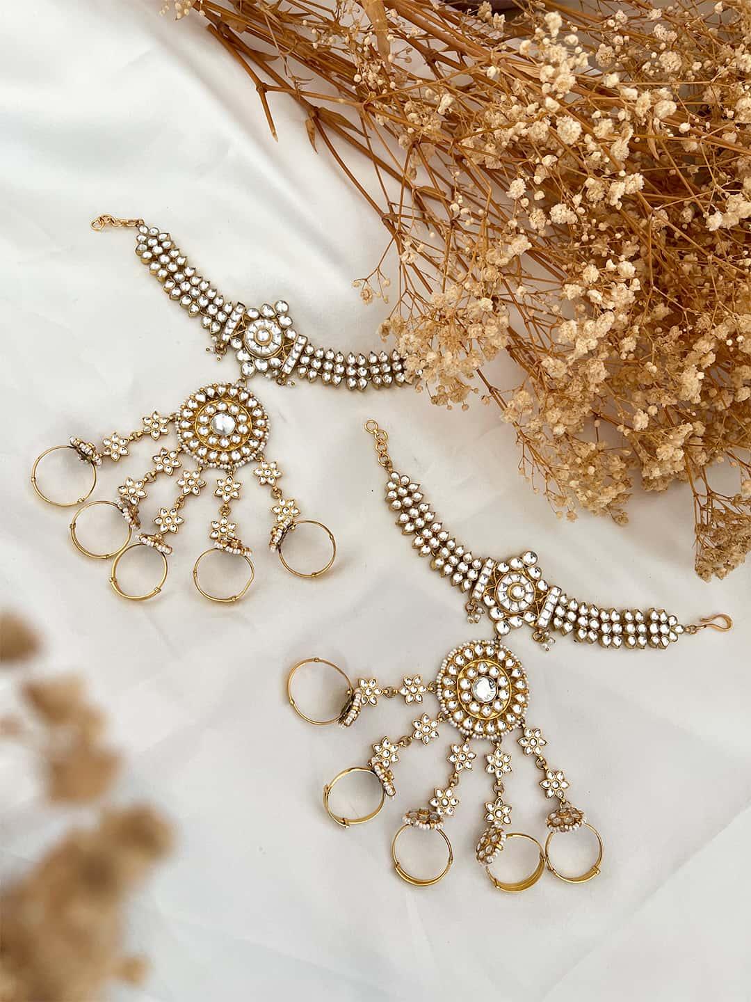 Ishhaara Pachi Kundan Bridal Hathphool