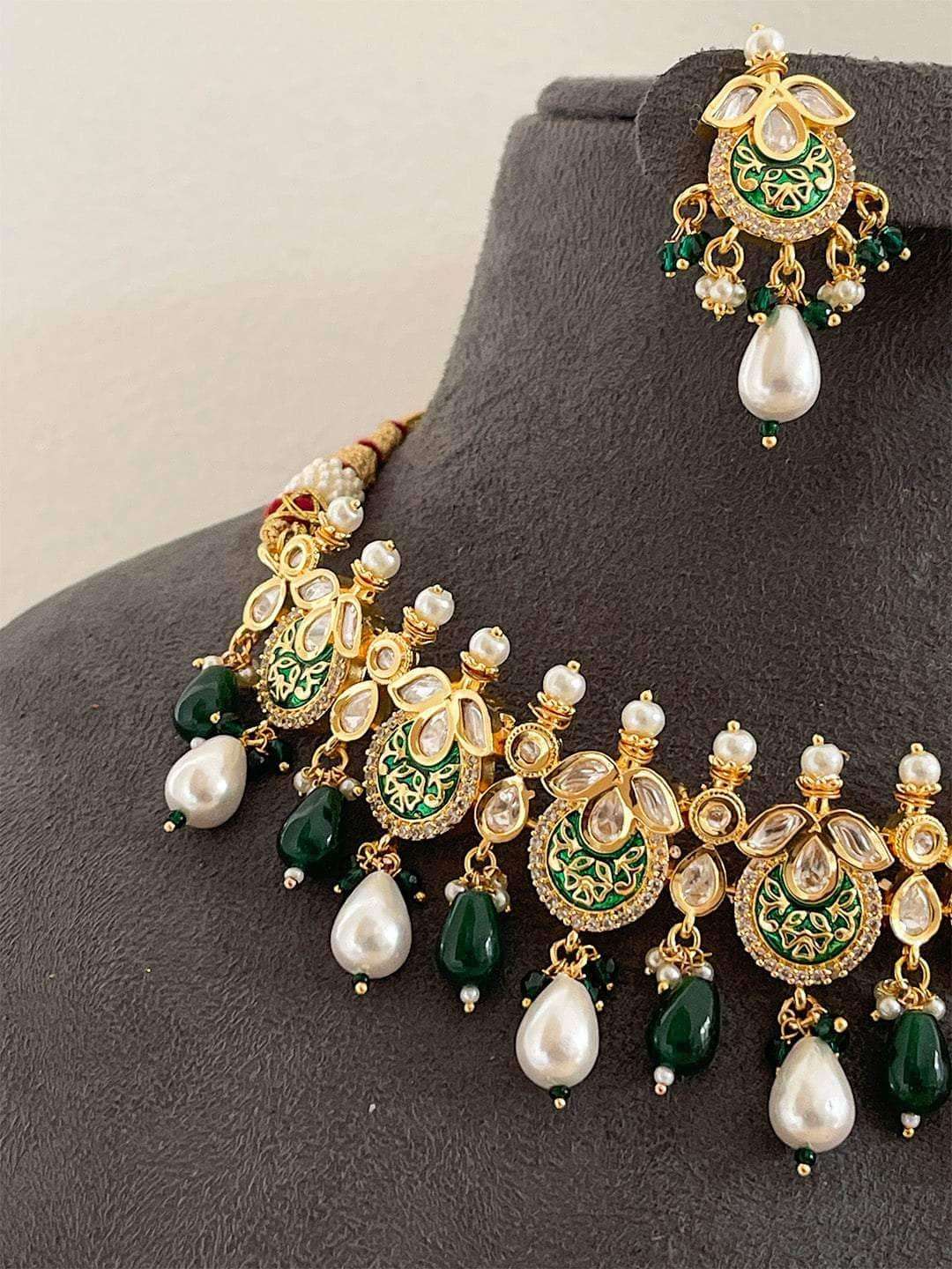 Ishhaara Pachi Kundan Choker And Earrings Set