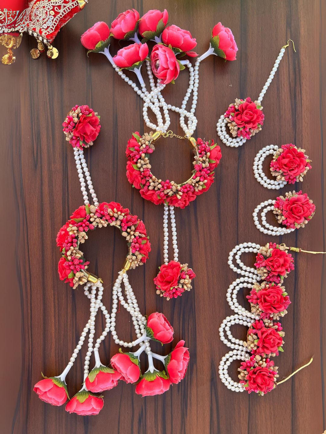 Ishhaara Pearl And Pink Roses Studded Full Bridal Set