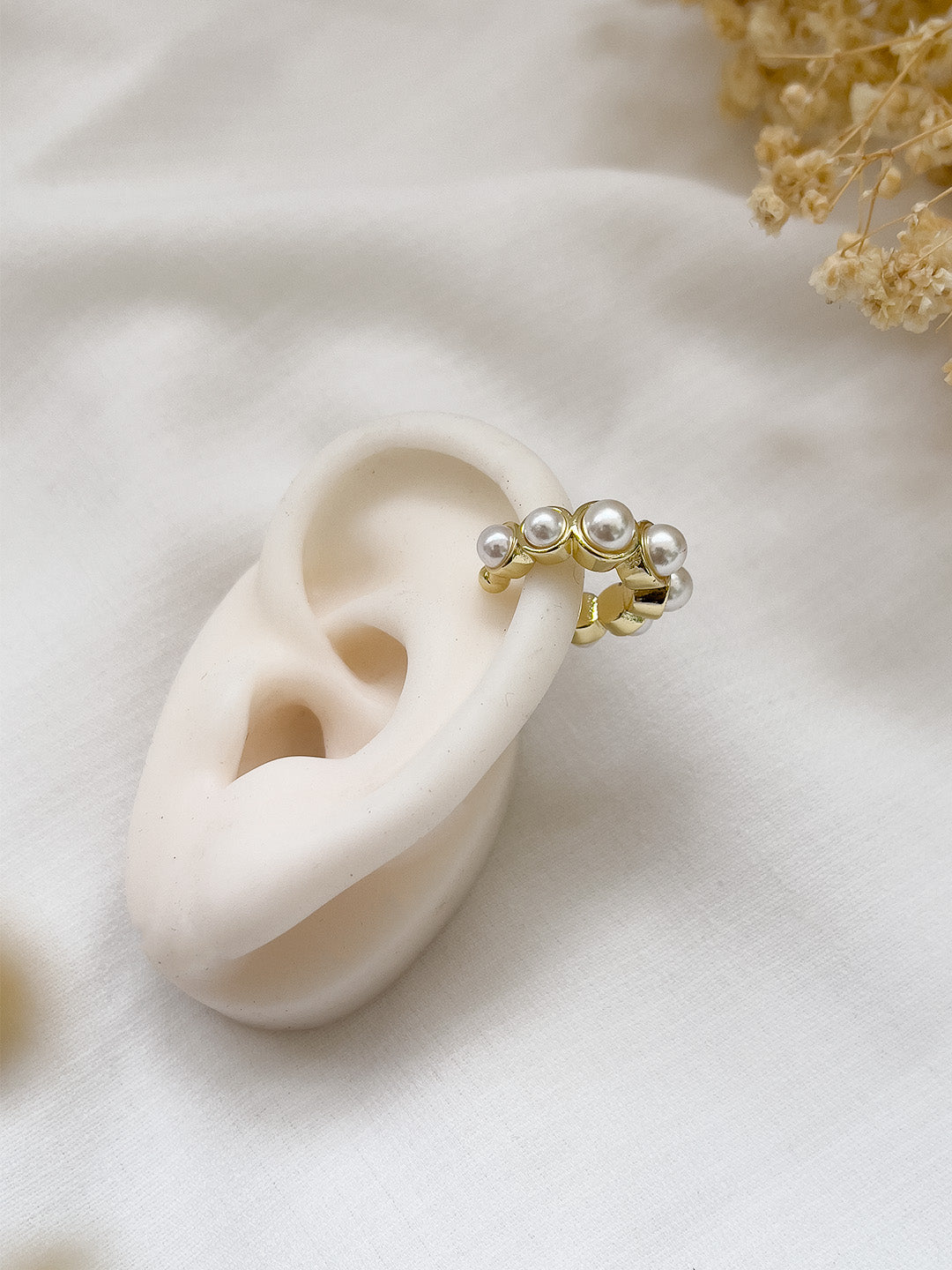 Ishhaara Pearl Cluster Stainless Steel Earcuff