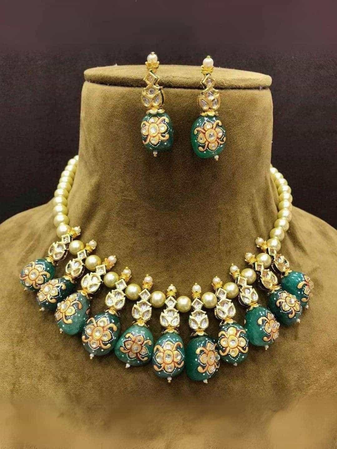 Ishhaara Pearl Split Multi Stone Necklace