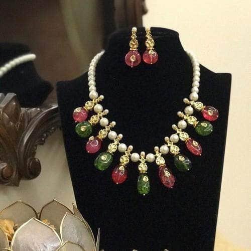 Ishhaara Pearl Split Multi Stone Simple Necklace