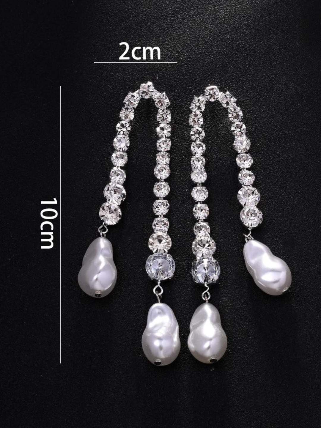 Ishhaara Pearl Stone Earring