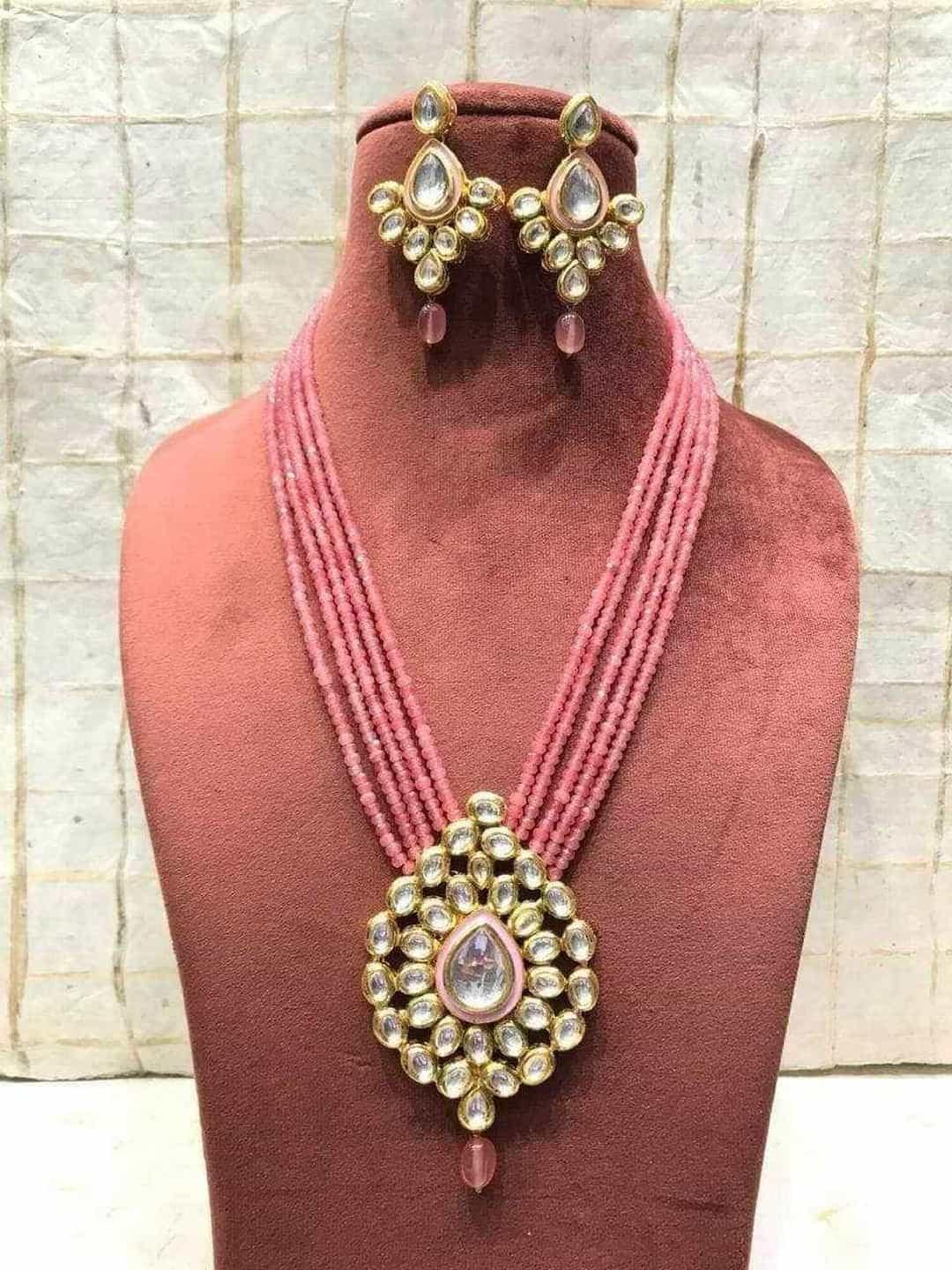 Ishhaara Center Drop Pendant Necklace