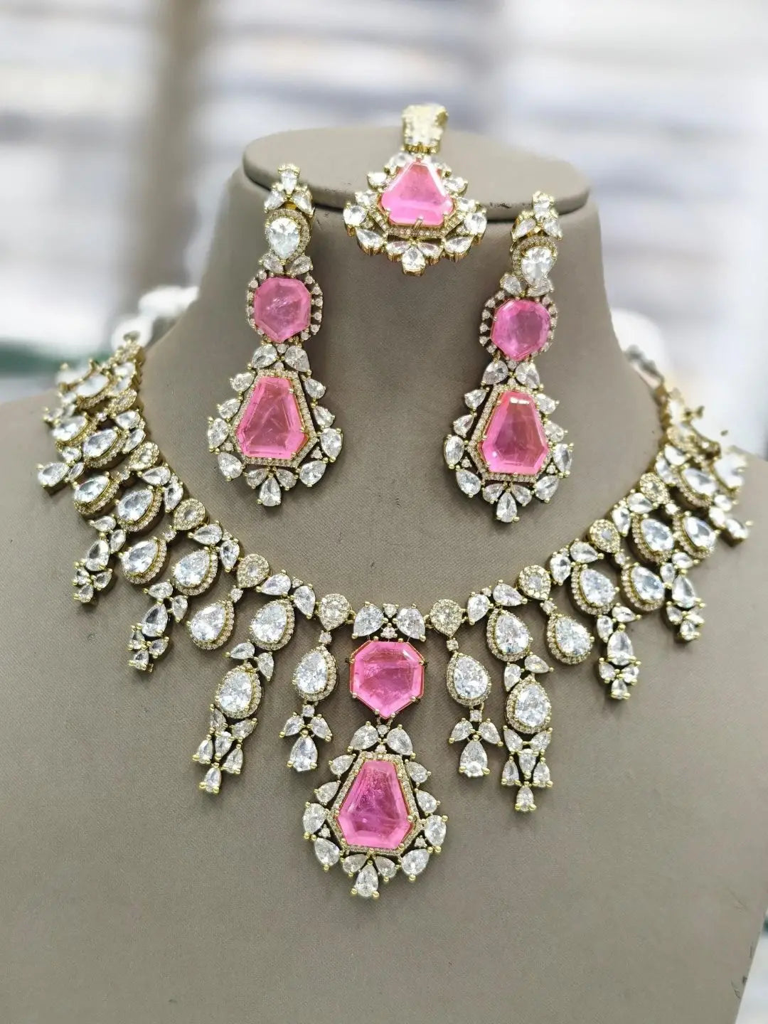 Ishhaara Pink Doublet Moissanite Polki Kundan Necklace