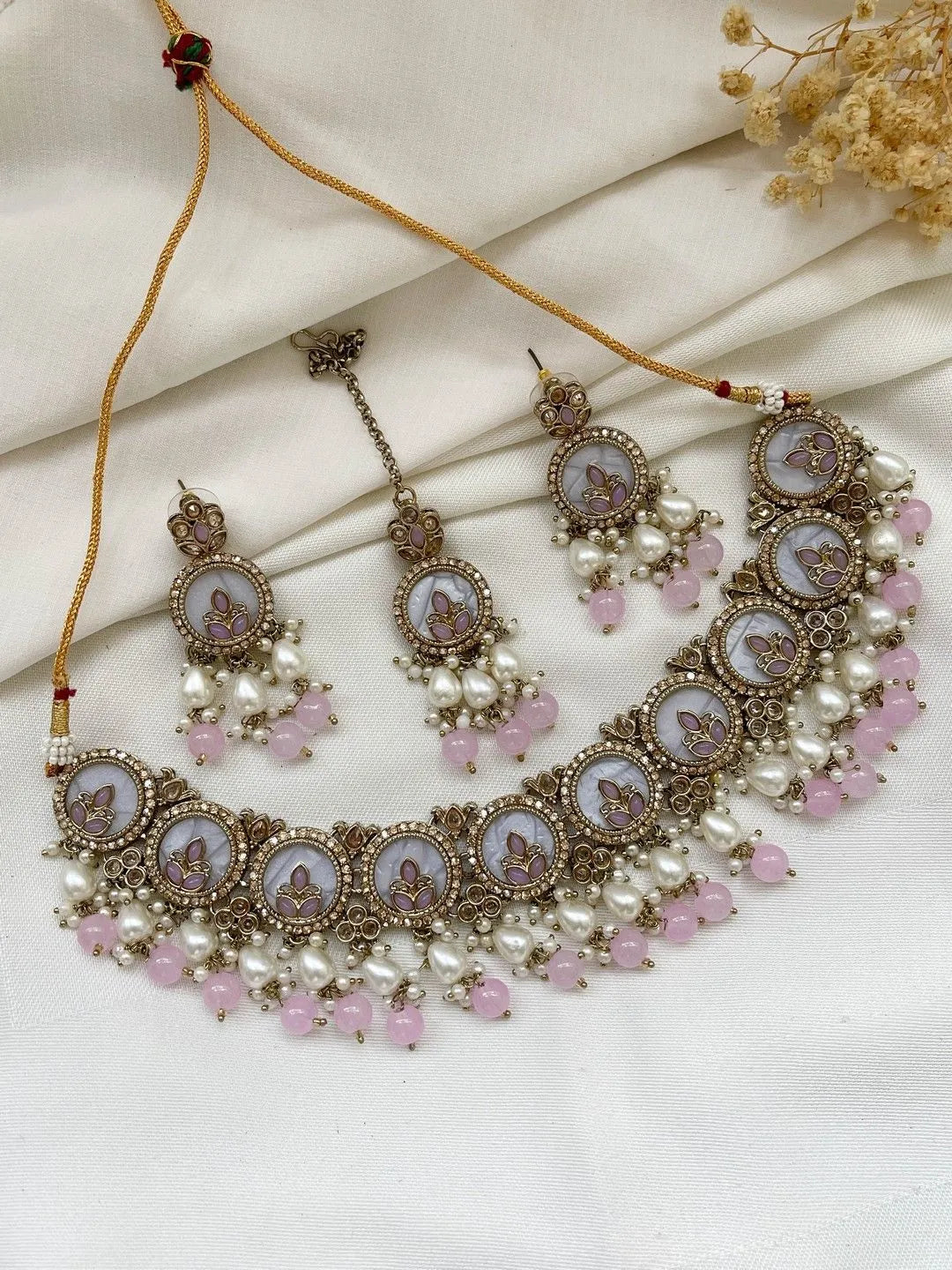 Ishhaara Pink Elegant Kundan And Meenakari Choker Necklace