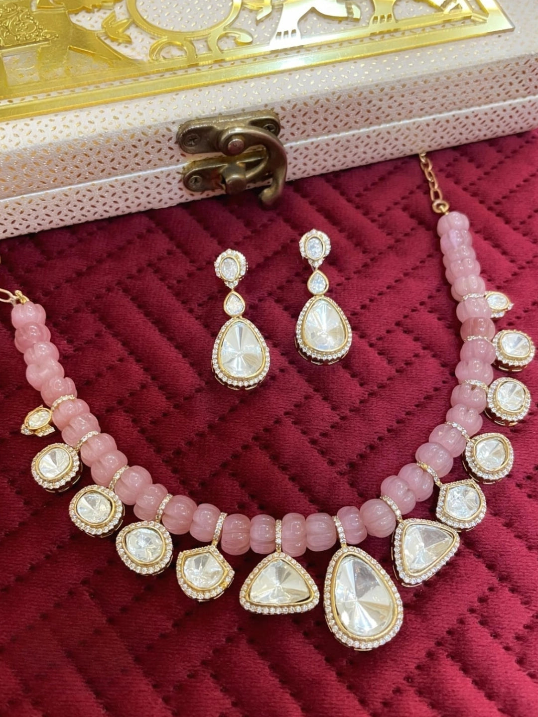 Ishhaara Pink Elegant Kundan Choker Necklace
